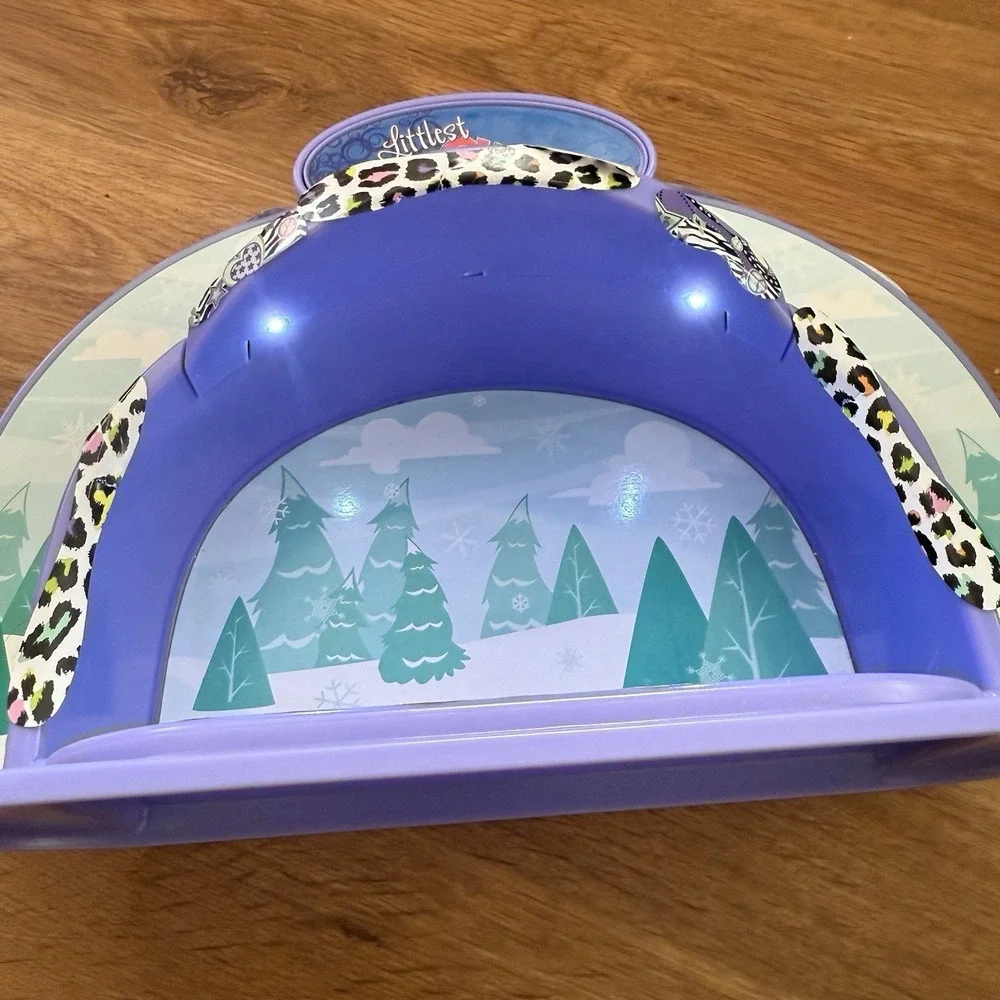 Littlest Pet Shop Light Up‎ DOME WINTERTIME PALS Target Exclusive No Pets 2007